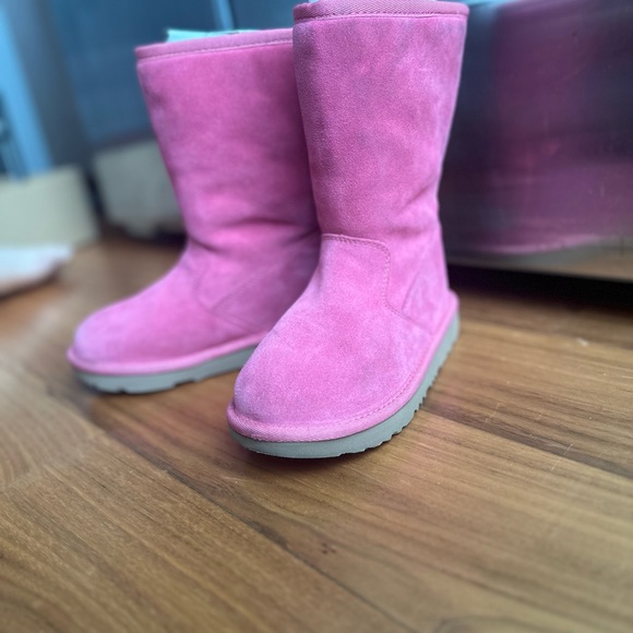 Ugg pink size 13 - Picture 5 of 8